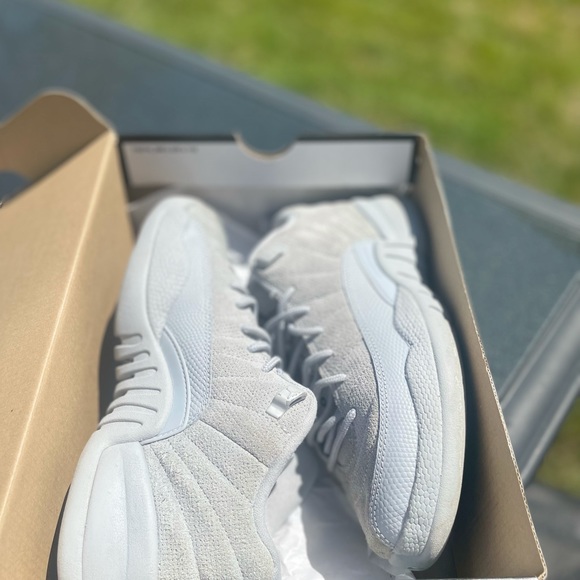Jordan 12 Retro Low Wolf Grey - Picture 3 of 4